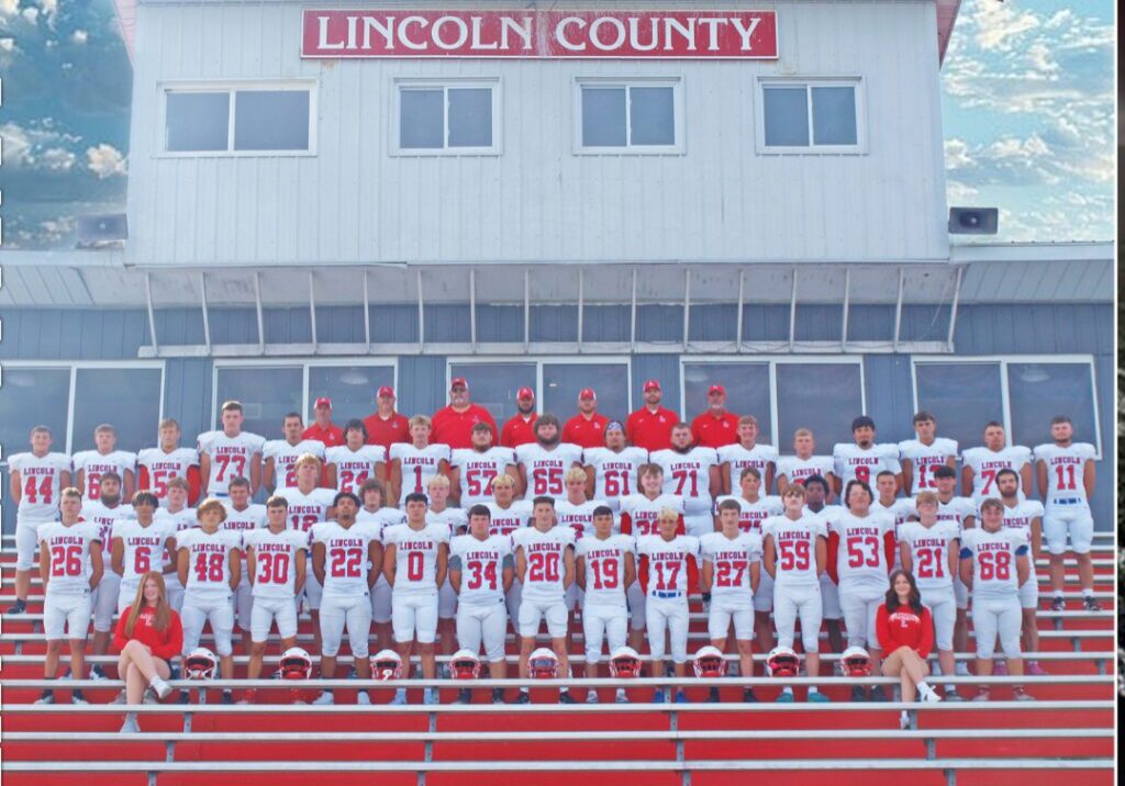 Football team group photo, Lincoln County.